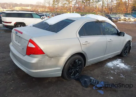 2010 Ford Fusion Se z USA, uszkodzony, nr VIN 3FAHP0HAXAR142634